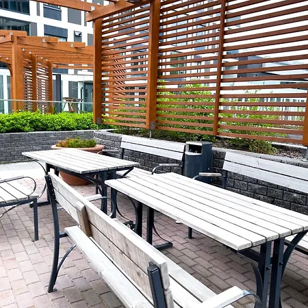 Aseman Portti - Stunning 1br 11th Floor Apartment