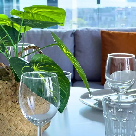 Apartamento Aseman Portti - Stunning 1br 11th Floor